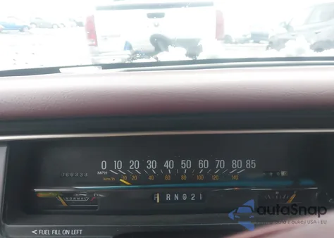 1994 Mercury Grand Marquis Gs из США, поврежденный, VIN 2MELM74W0RX683078